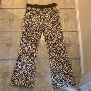 NWT a pair of animal print comfy pants